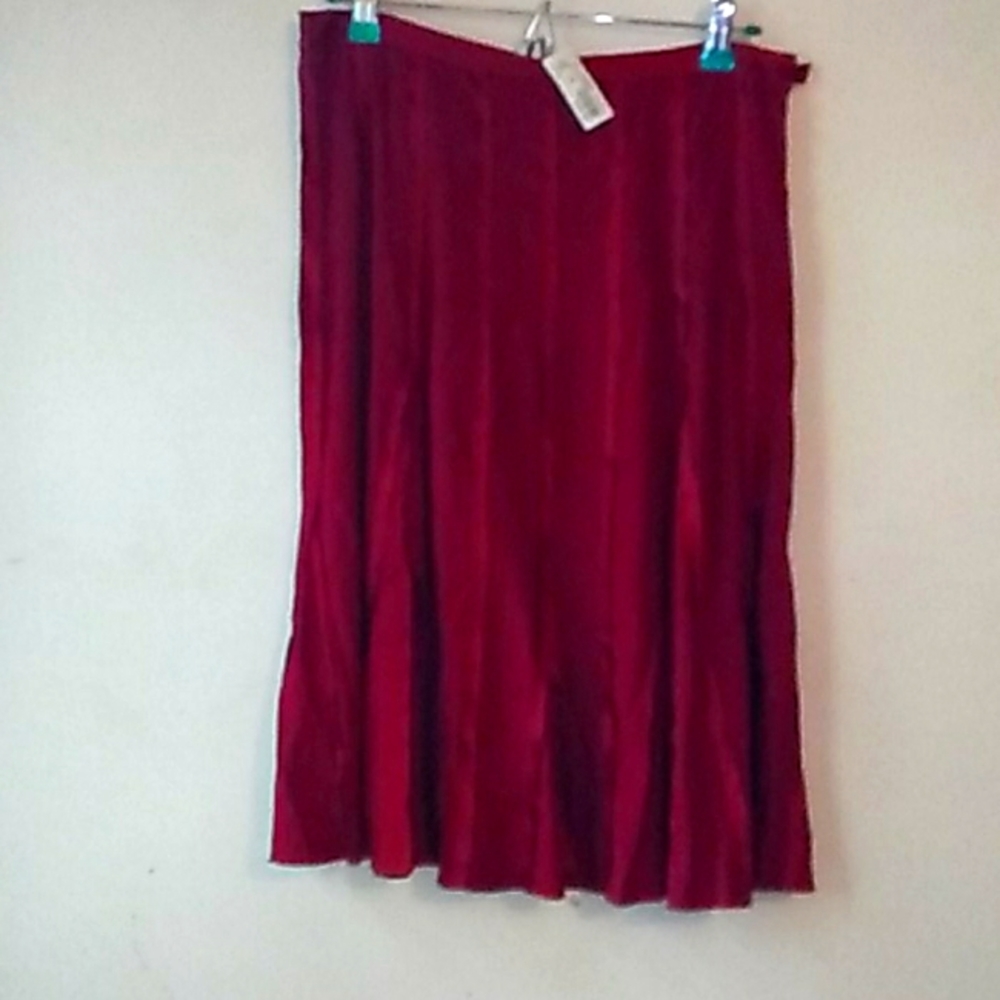 BCBG MAXAZRIA LONG RED SKIRT